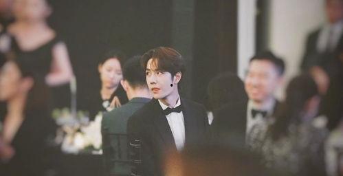 周艺轩结婚最新爆料,明星夫妻甜蜜曝光，浪漫婚礼细节大揭秘  第3张